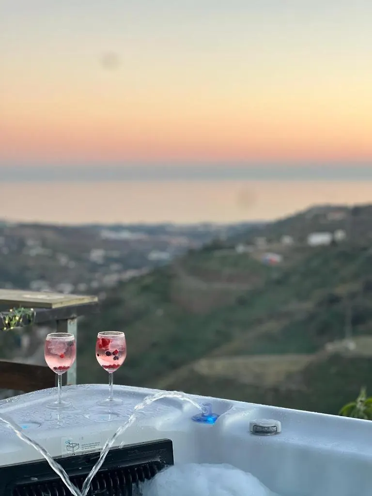 Holiday home Casa Rural Malaga Monkey Love Con Jacuzzi Iznate